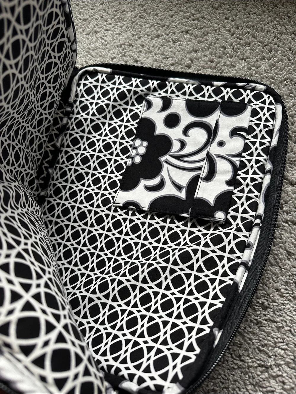 Vera Bradley tablet case black and white 